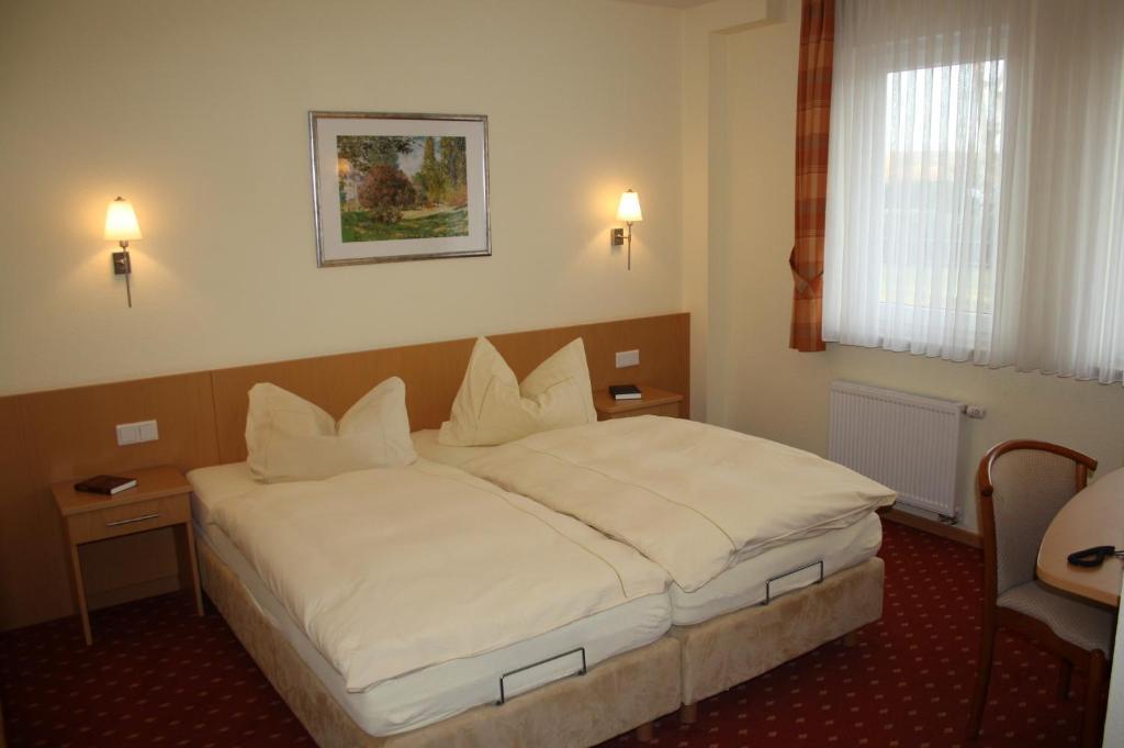 Hotel Zur Waage Bad Muenstereifel Habitación foto